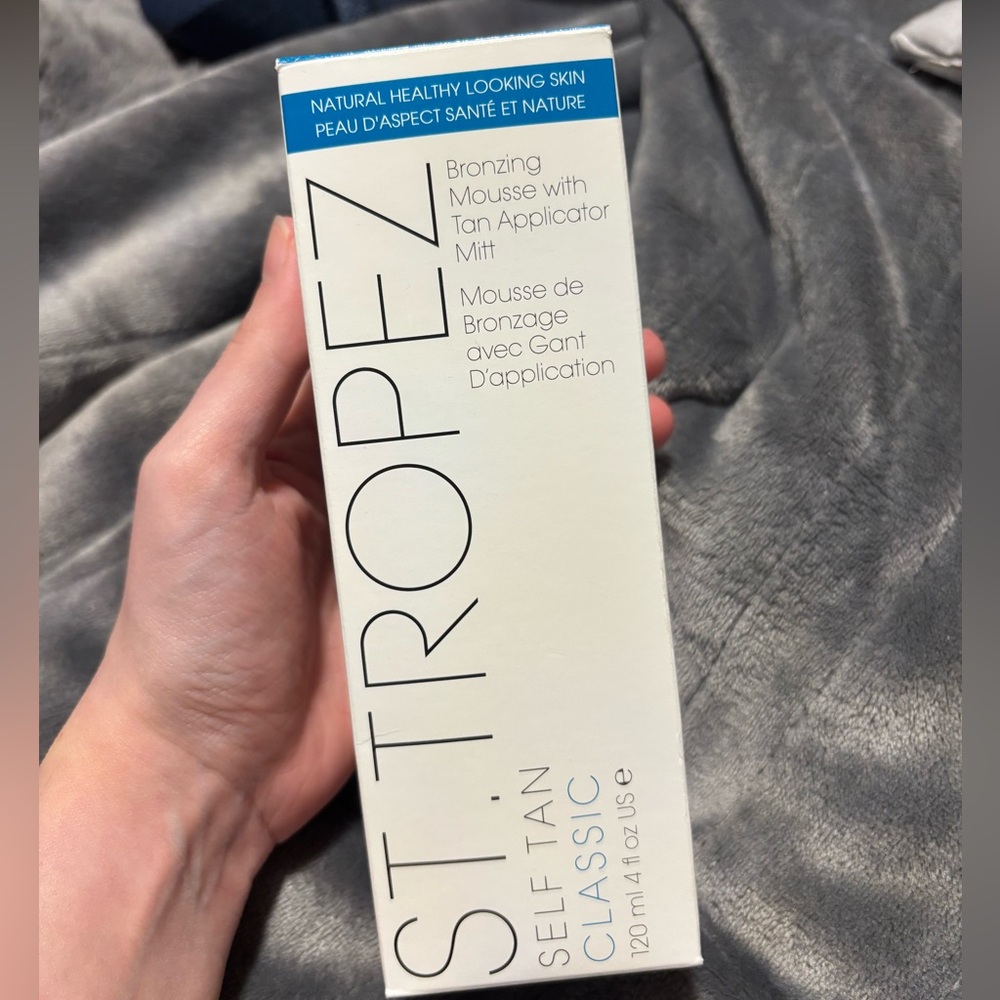 Brand new! St. Tropez Classic Self Tan Mousse with Mitt